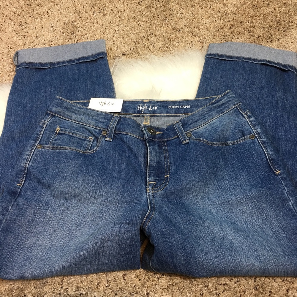 NWT Style & Co Curvy Capri, Waist Laying Flat 15 - Picture 2 of 4